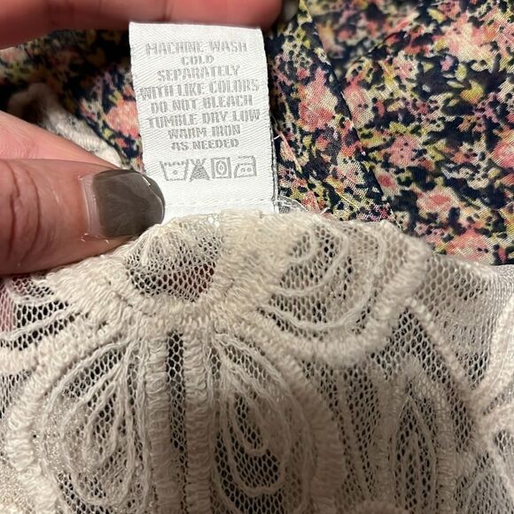 Delia’s Racerback Tank Shirt - Picture 7 of 7